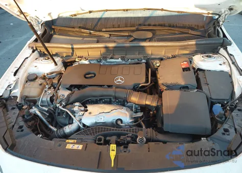 2020 Mercedes-Benz Glb 250 4Matic z USA, uszkodzony, nr VIN W1N4M4HB8LW040775